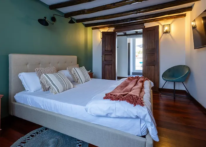 Maria Luxury With View Terrace *